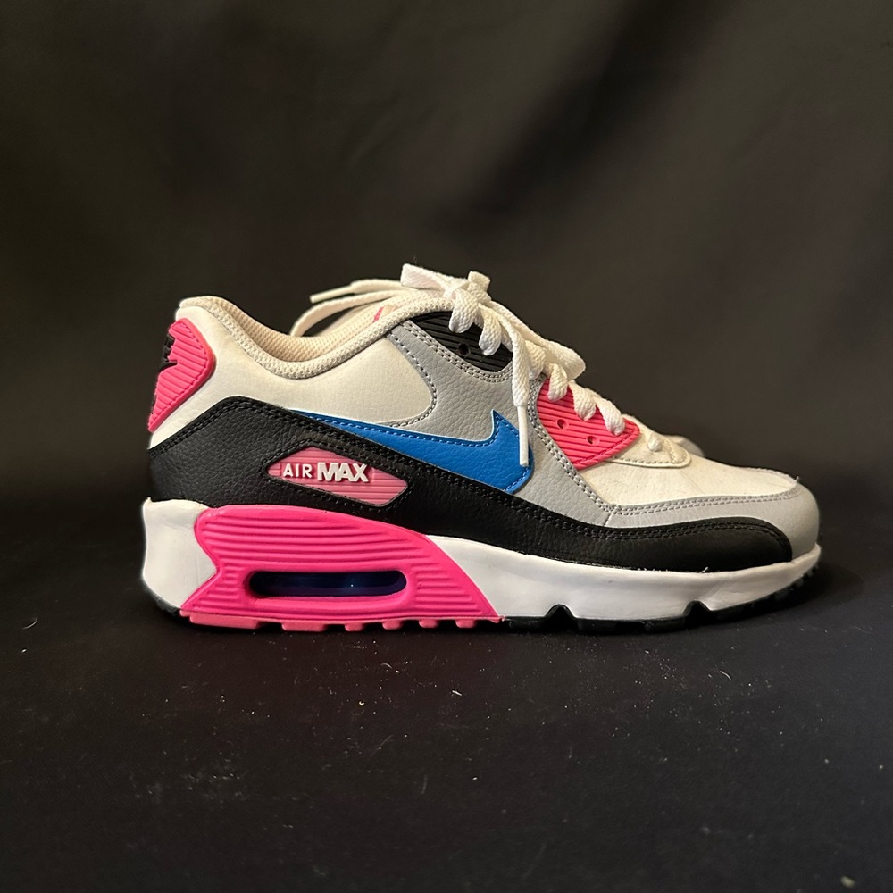 Nike shoes no box